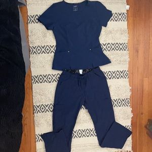 HeartSoul scrub set- navy